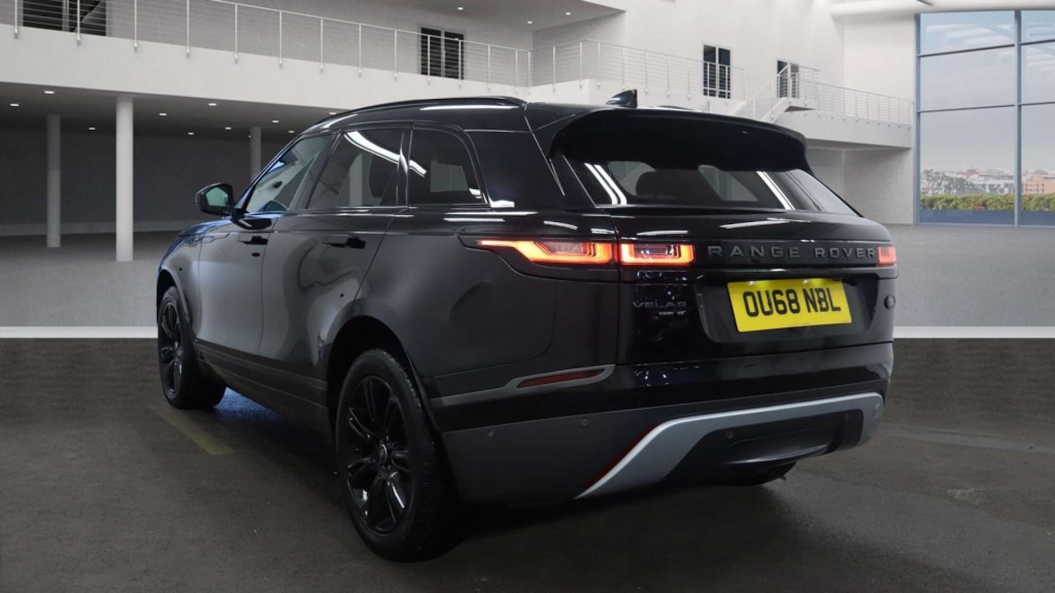 Used Land Rover Range Rover Velar 2018 for sale - 76834600: Photo 6
