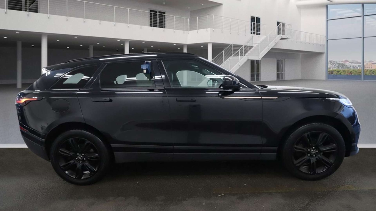 Used Land Rover Range Rover Velar 2018 for sale - 76834600: Photo 8