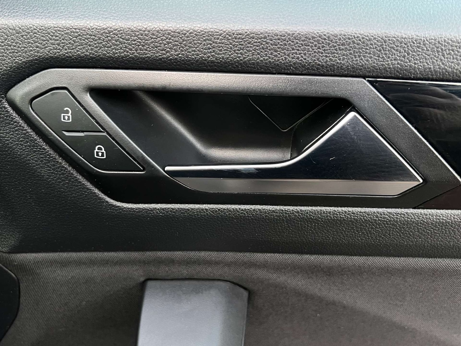 Used Volkswagen T-Roc 2021 for sale - 76776912: Photo 17