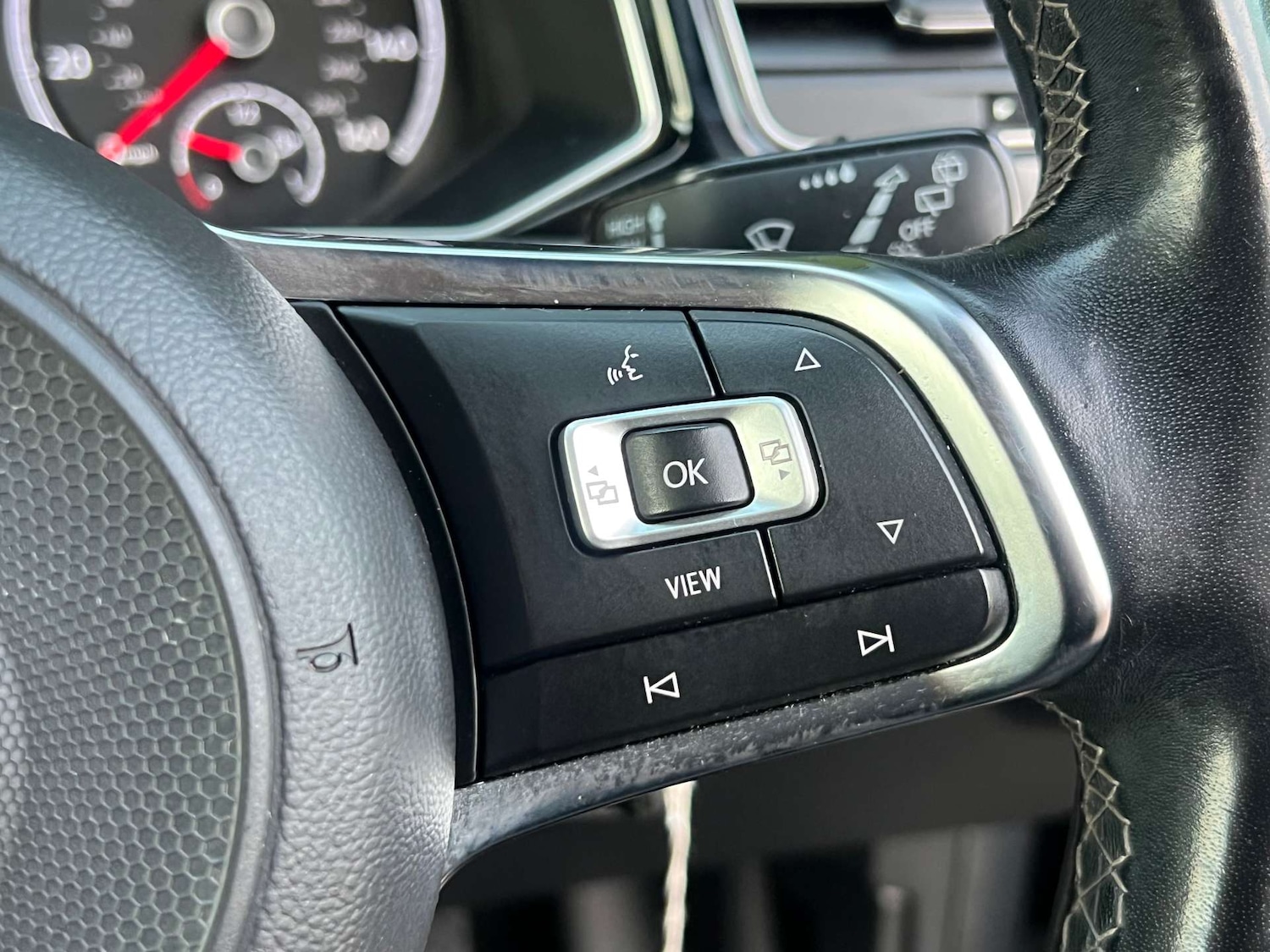 Used Volkswagen T-Roc 2021 for sale - 76776912: Photo 30