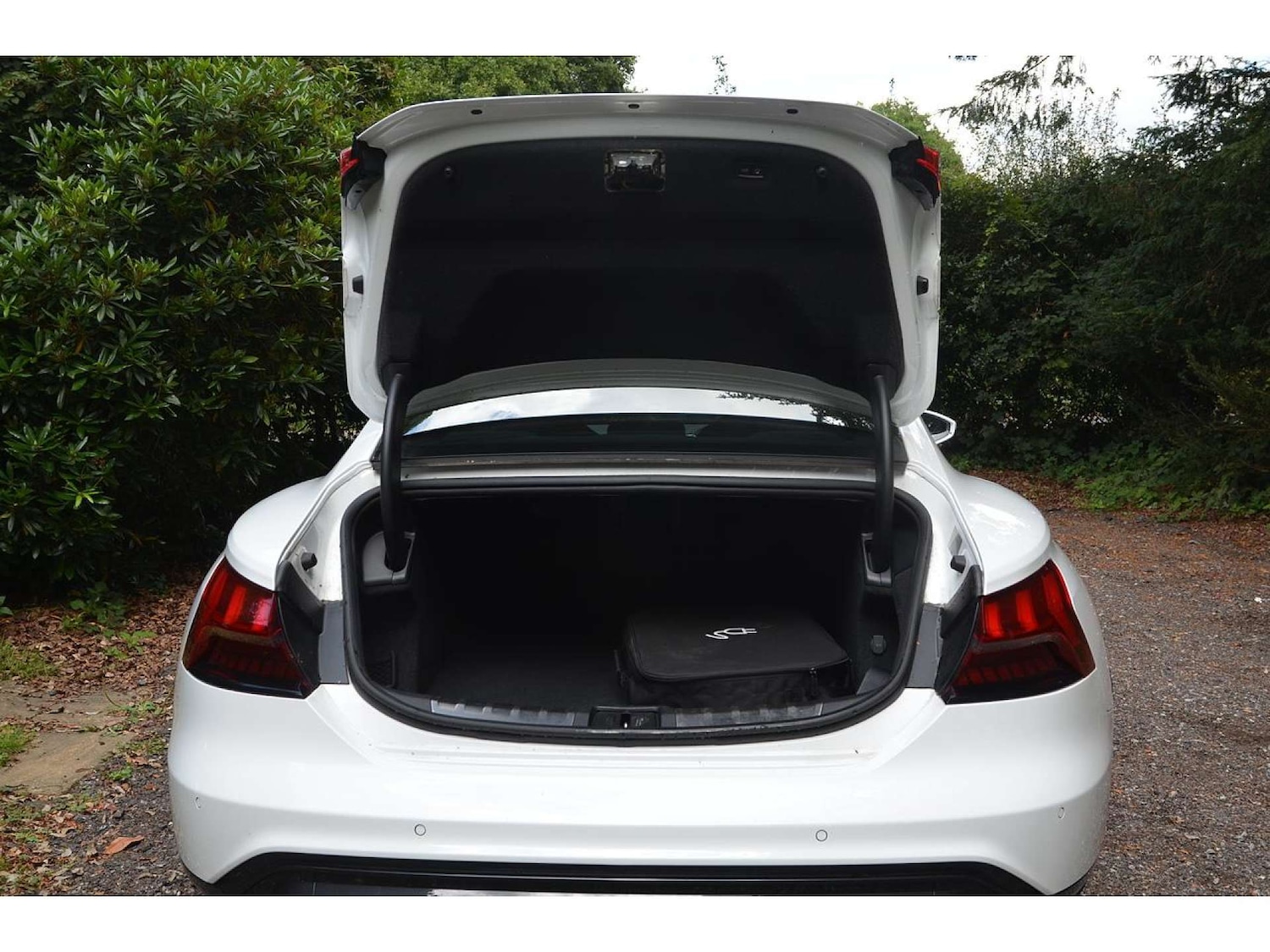 Used Audi e-tron GT 2022 for sale - 76776911: Photo 13