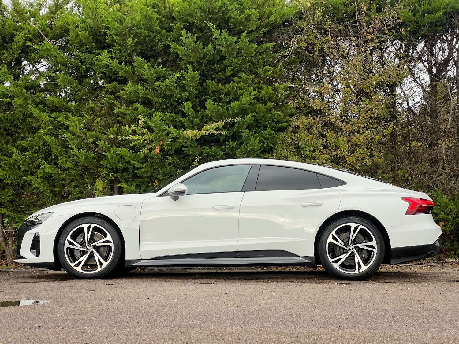 Used Audi e-tron GT 2022 for sale - 76776911: Photo 7