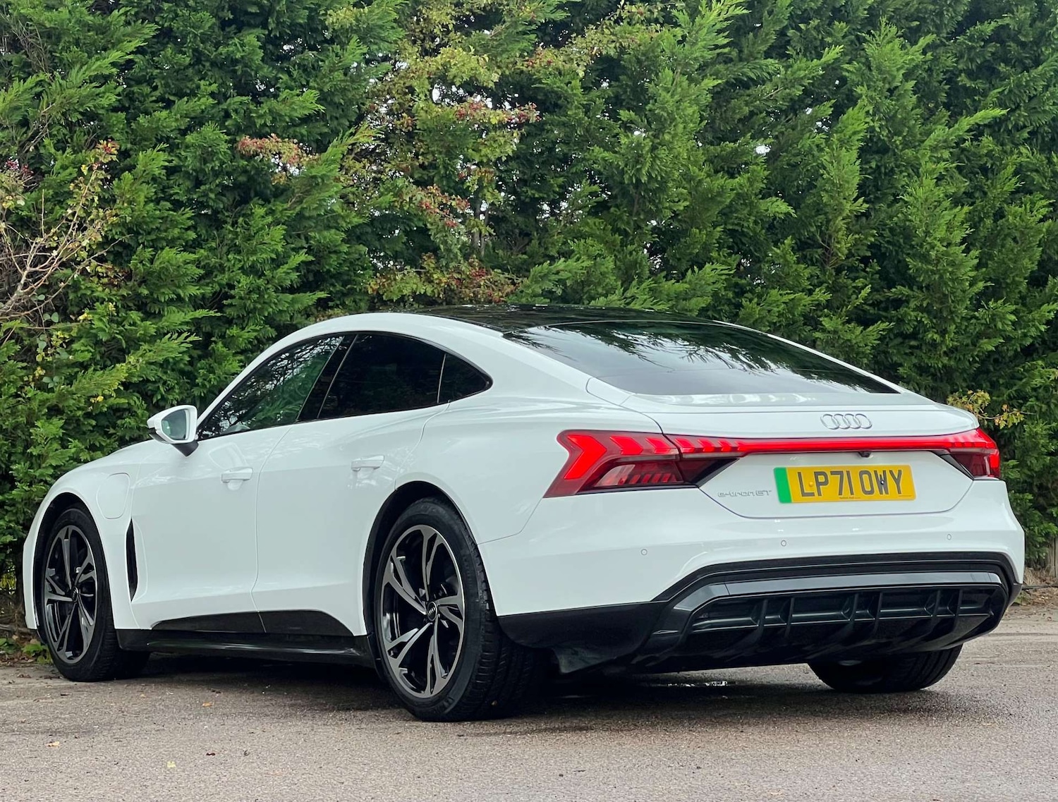 Used Audi e-tron GT 2022 for sale - 76776911: Photo 8