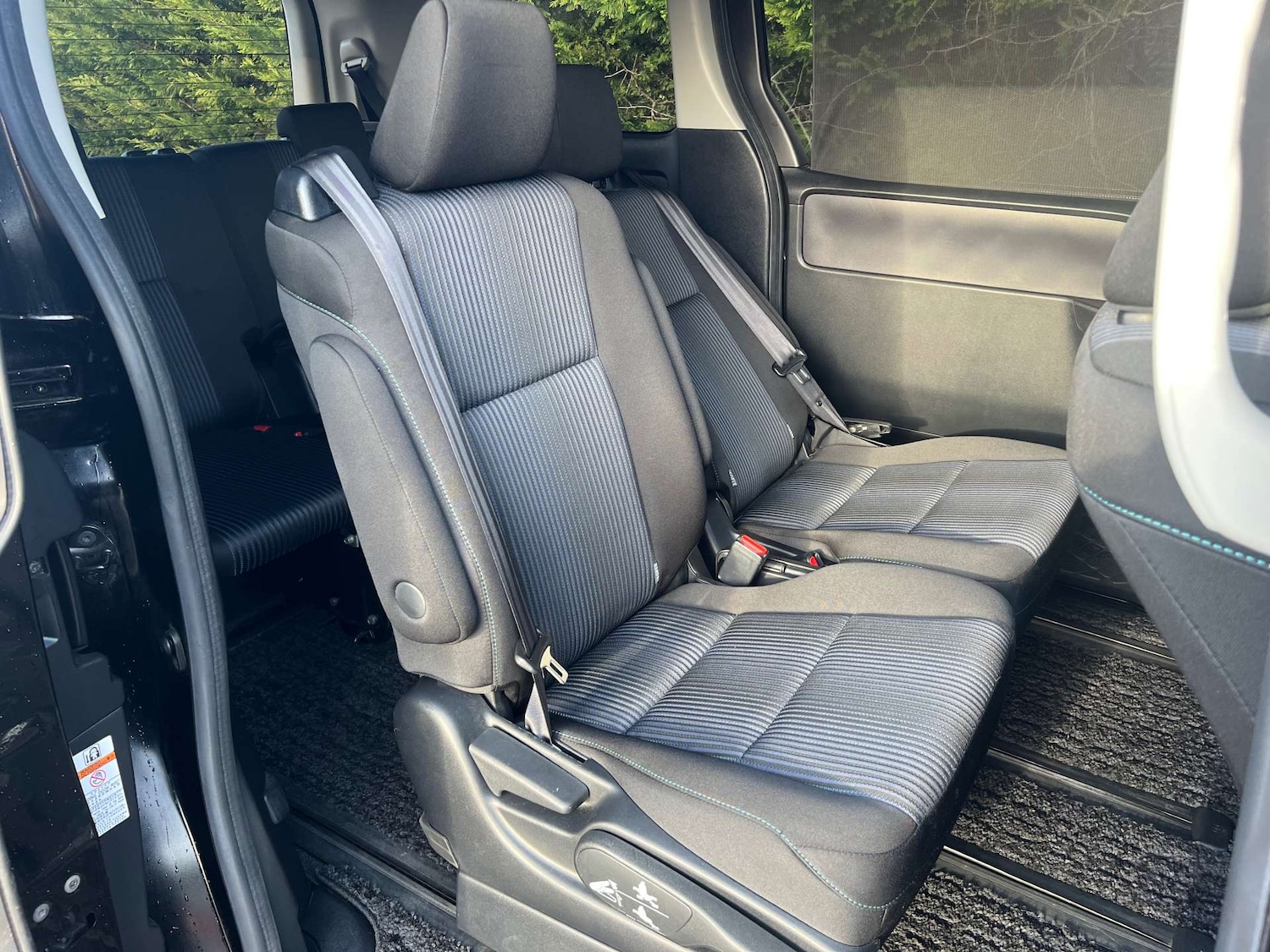 Used Toyota Voxy 2014 for sale - 76971061: Photo 21