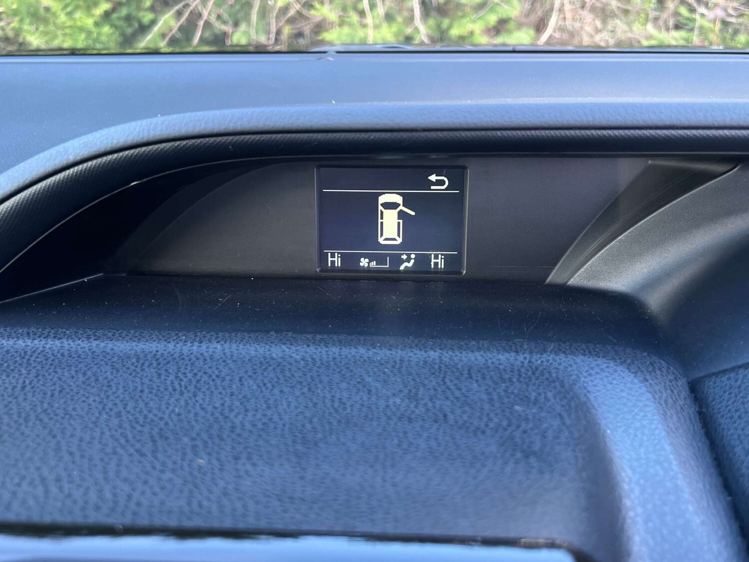 Used Toyota Voxy 2014 for sale - 76971061: Photo 33