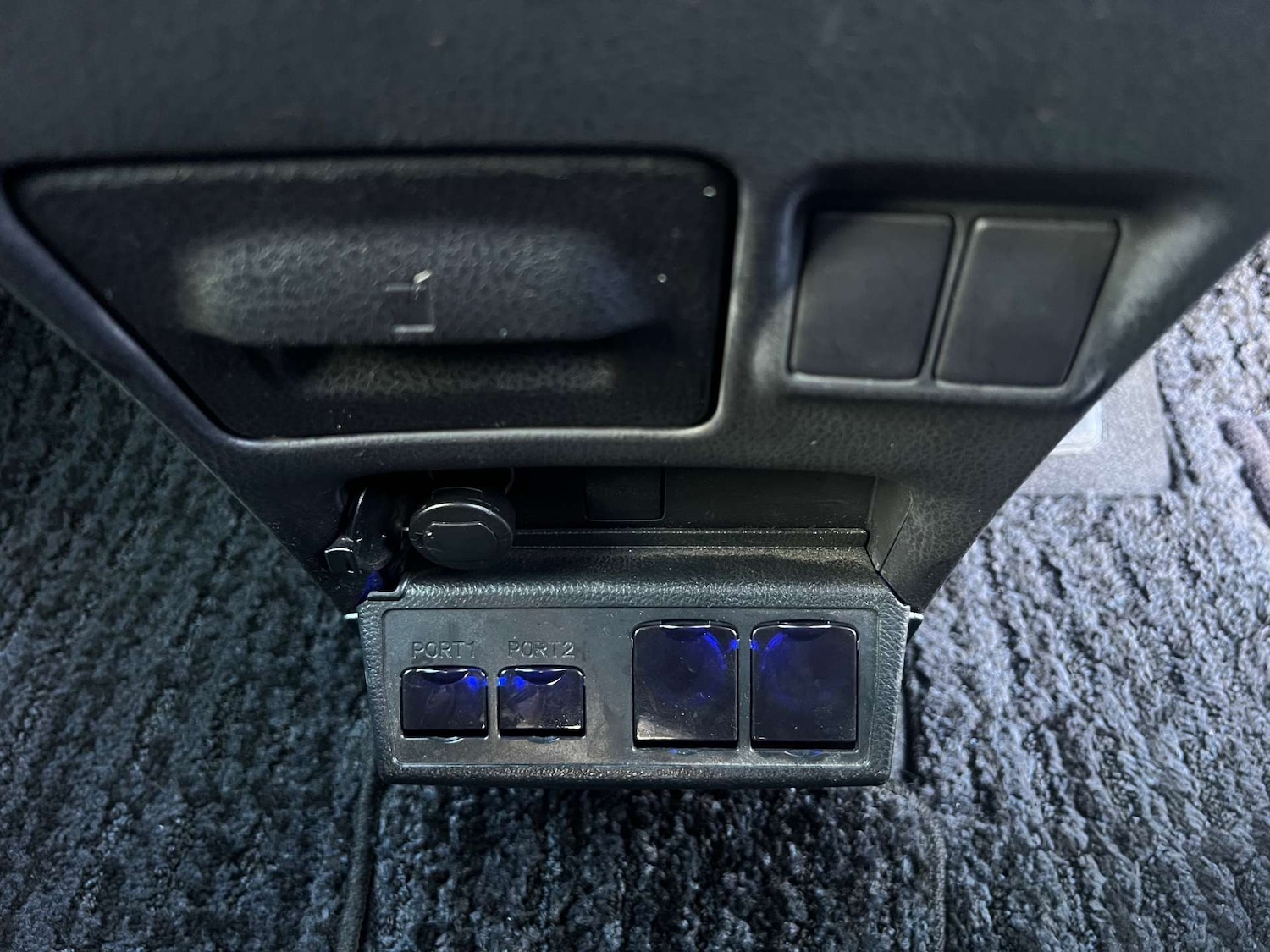 Used Toyota Voxy 2014 for sale - 76971061: Photo 37