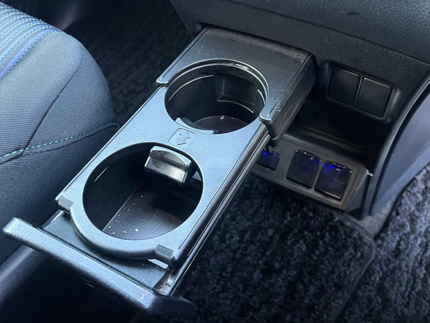 Used Toyota Voxy 2014 for sale - 76971061: Photo 38