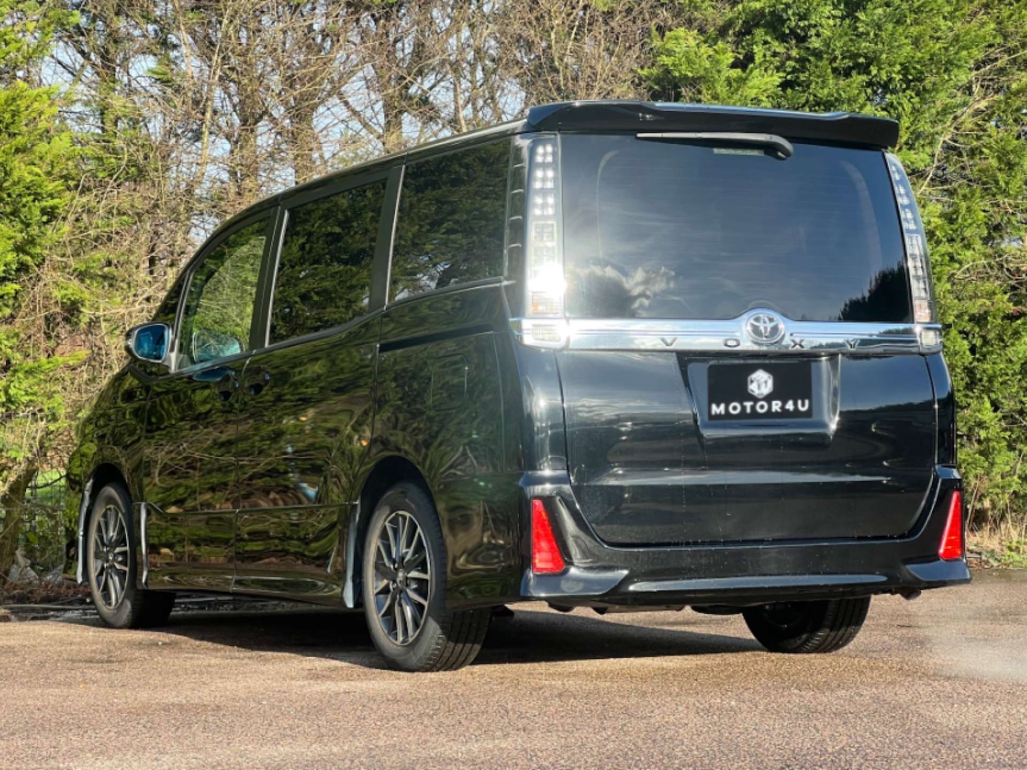 Used Toyota Voxy 2014 for sale - 76971061: Photo 8