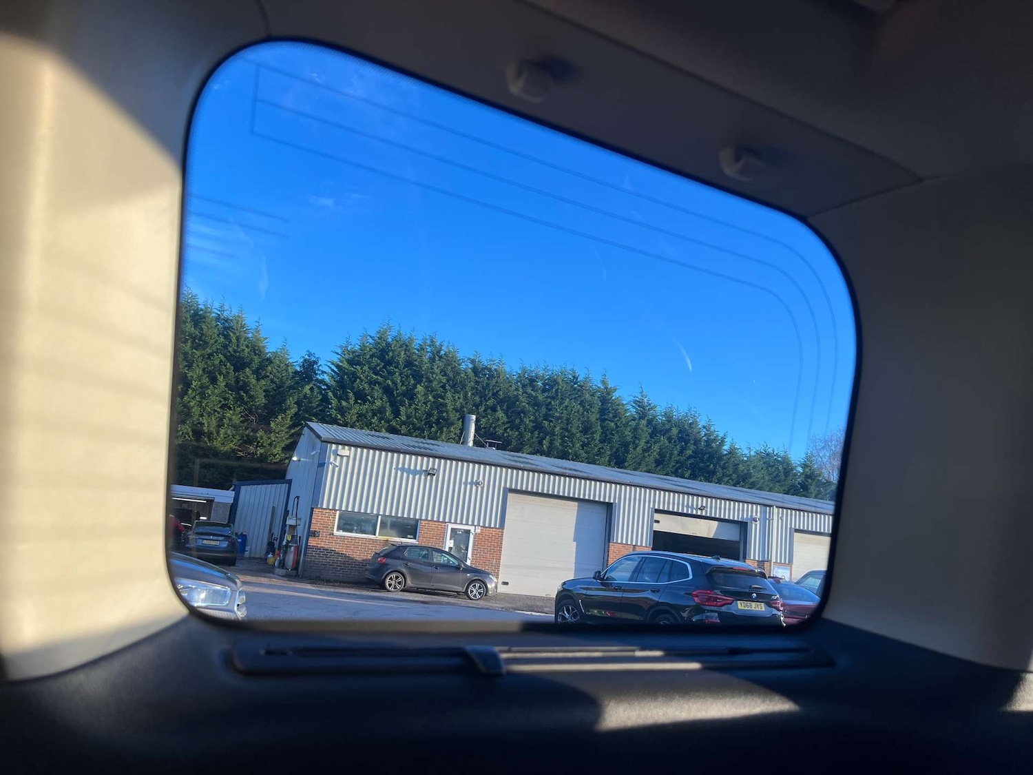 Used Nissan Elgrand 2014 for sale - 76948237: Photo 61