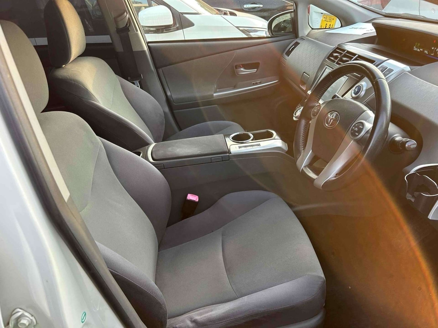 Used Toyota Prius+ 2014 for sale - 77022362: Photo 11