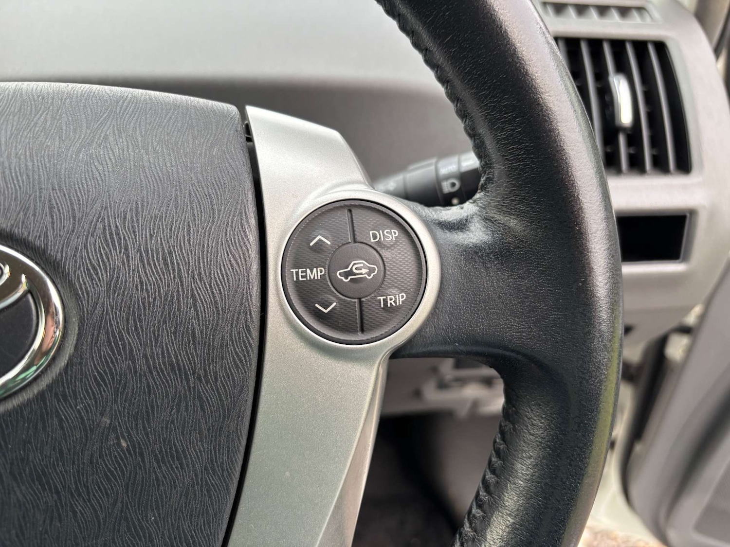 Used Toyota Prius+ 2014 for sale - 77022362: Photo 21