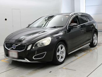 Used Volvo V60 2013 for sale - 79569956: Photo