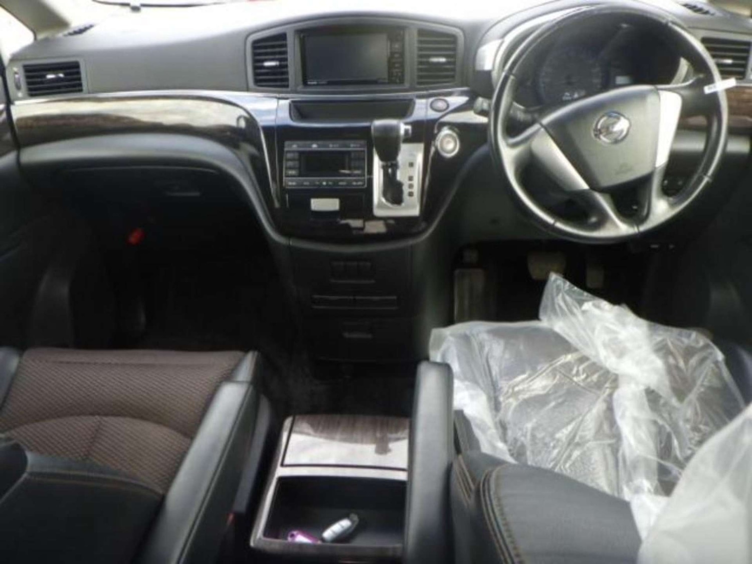 Used Nissan Elgrand 2012 for sale - 76971080: Photo 11