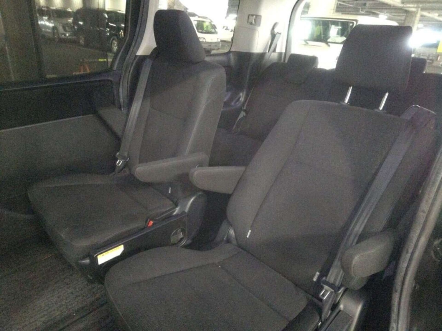 Used Toyota Voxy 2015 for sale - 76973945: Photo 13