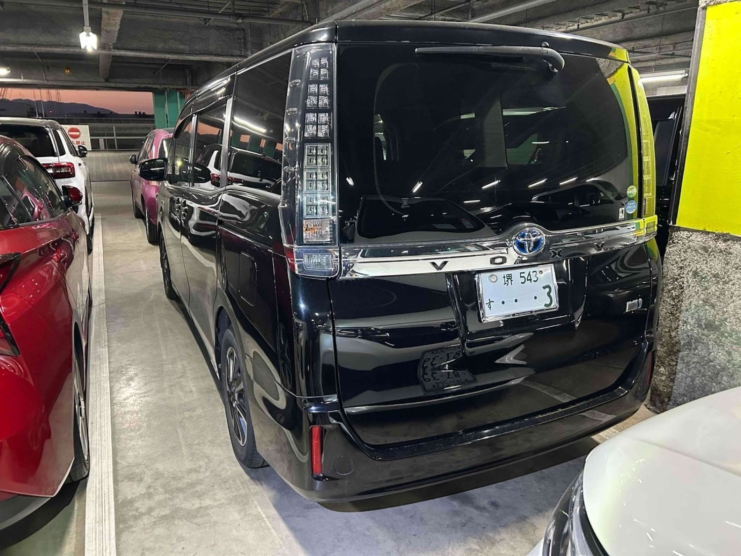 Used Toyota Voxy 2015 for sale - 76973945: Photo 7