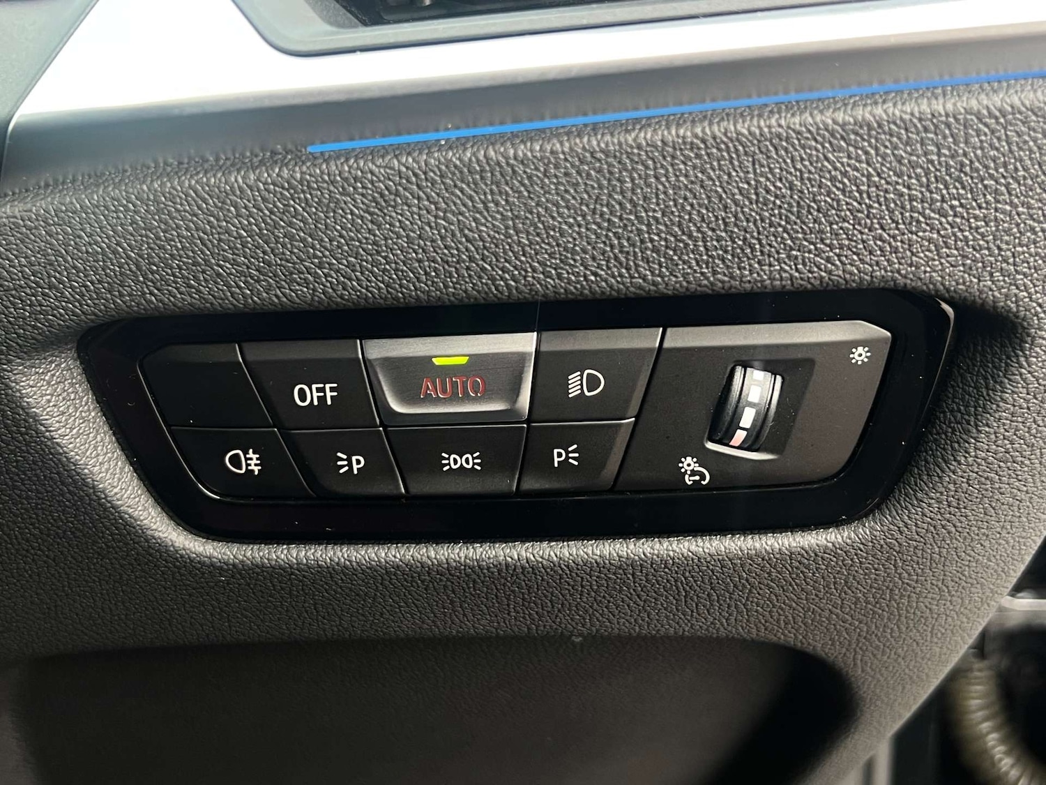 Used BMW i4 2022 for sale - 76776996: Photo 23