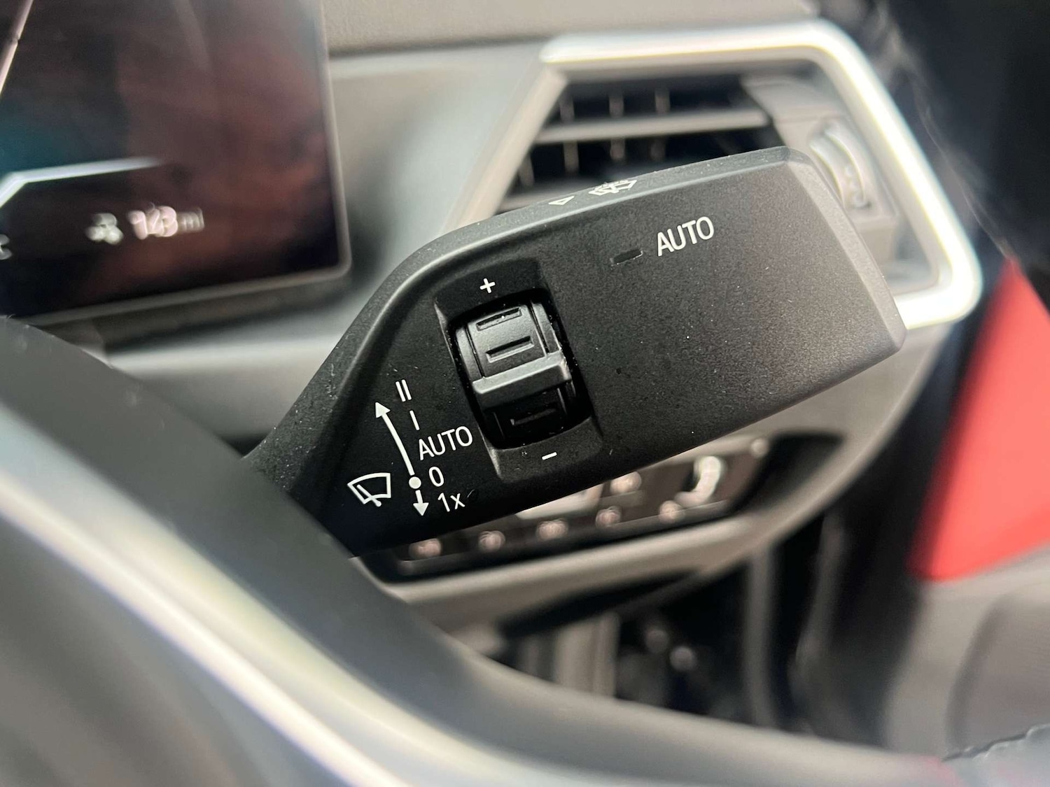 Used BMW i4 2022 for sale - 76776996: Photo 30