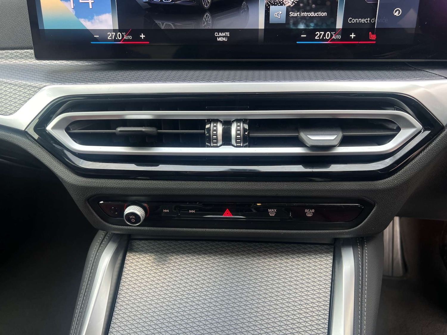 Used BMW i4 2022 for sale - 76776996: Photo 35