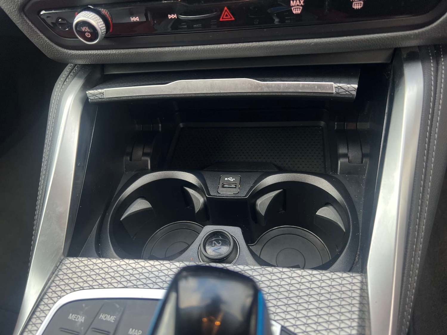 Used BMW i4 2022 for sale - 76776996: Photo 37