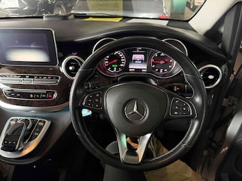 Used Mercedes-Benz V-Class 2015 for sale - 79525138: Photo