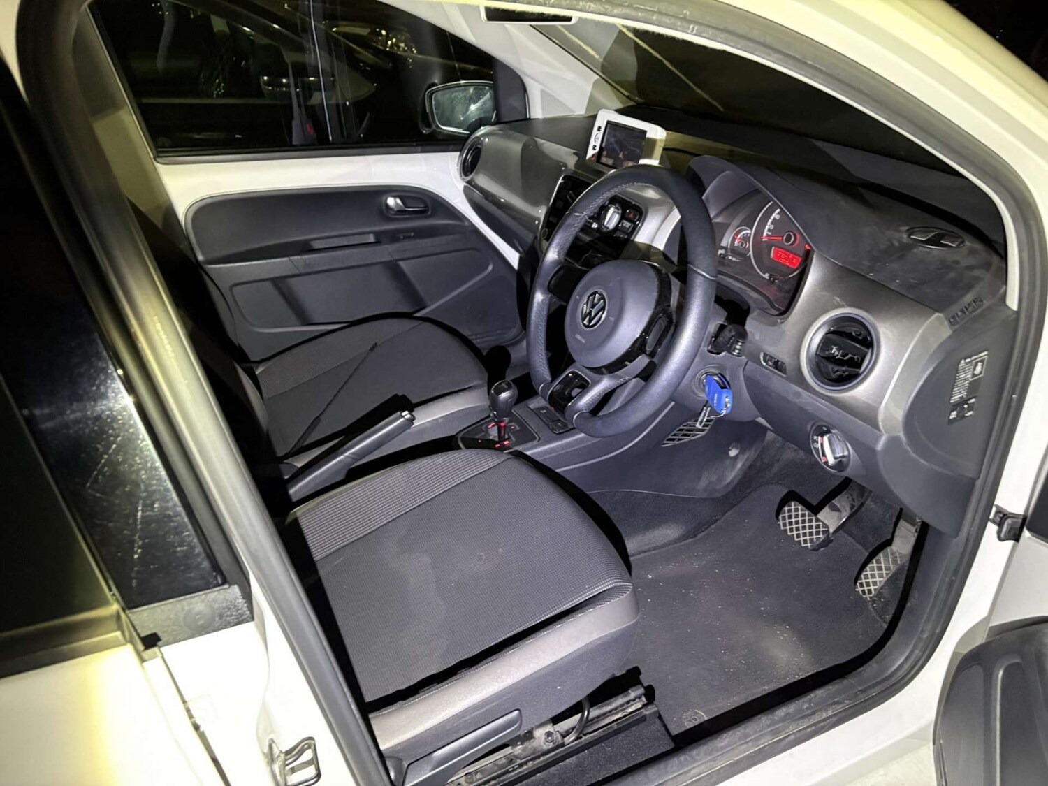 Used Volkswagen up! 2013 for sale - 78152285: Photo 13