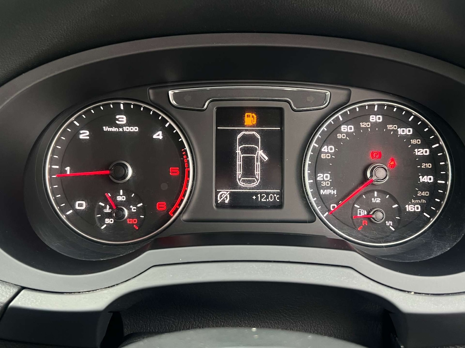 Used Audi Q3 2015 for sale - 77916368: Photo 30