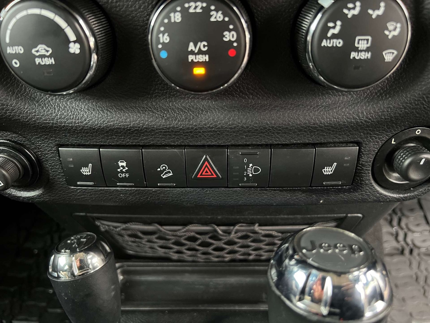 Used Jeep Wrangler 2014 for sale - 77168105: Photo 39