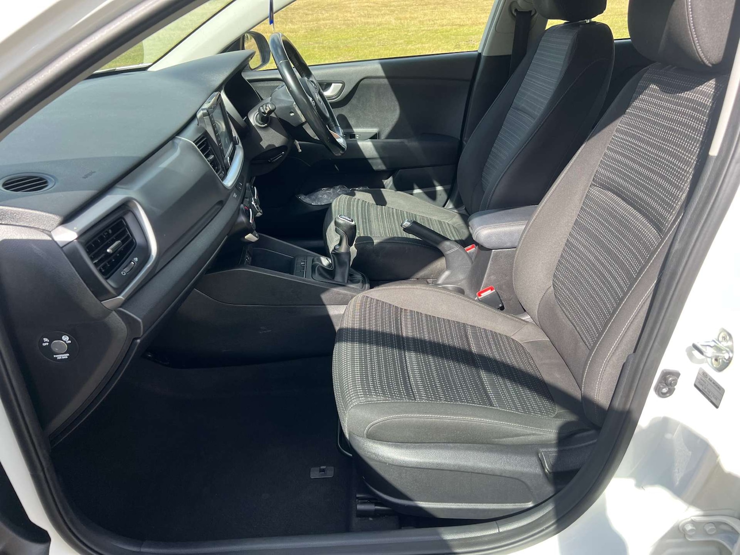 Used Kia Stonic 2018 for sale - 76776963: Photo 19