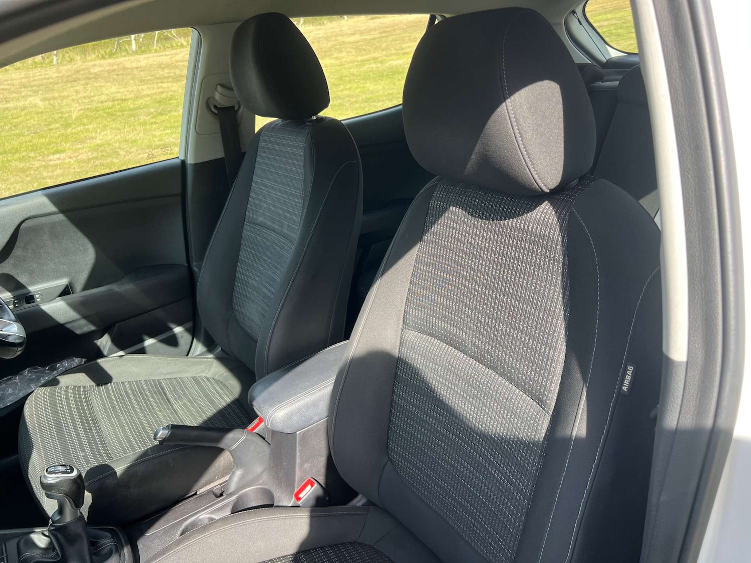 Used Kia Stonic 2018 for sale - 76776963: Photo 20