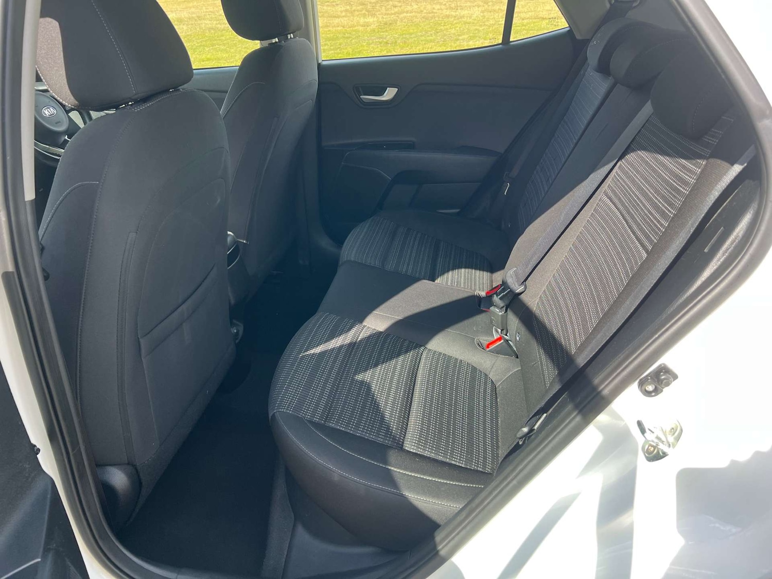 Used Kia Stonic 2018 for sale - 76776963: Photo 21