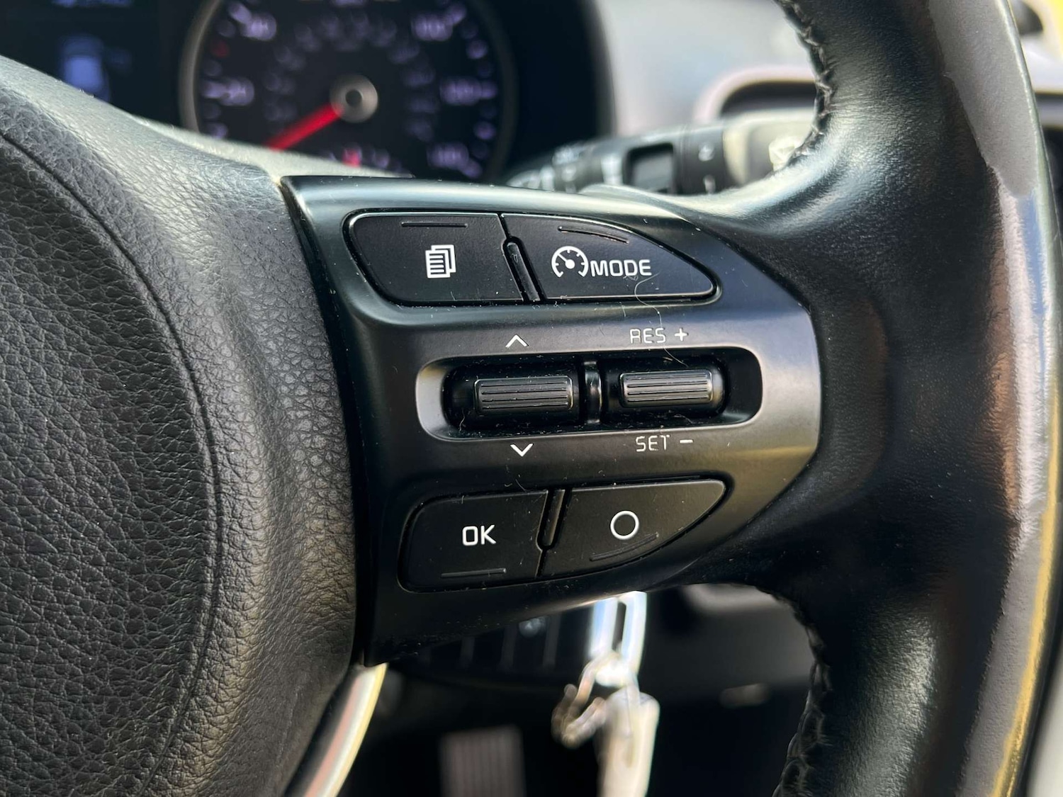 Used Kia Stonic 2018 for sale - 76776963: Photo 28