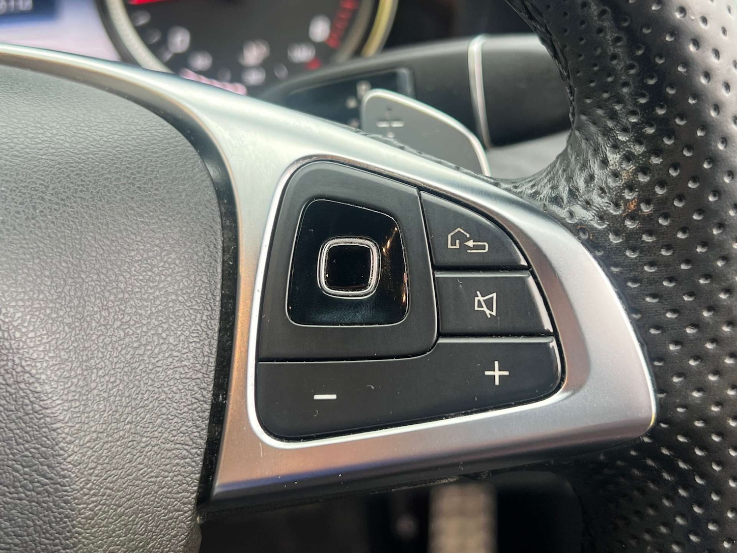 Used Mercedes-Benz E Class 2018 for sale - 76776921: Photo 36