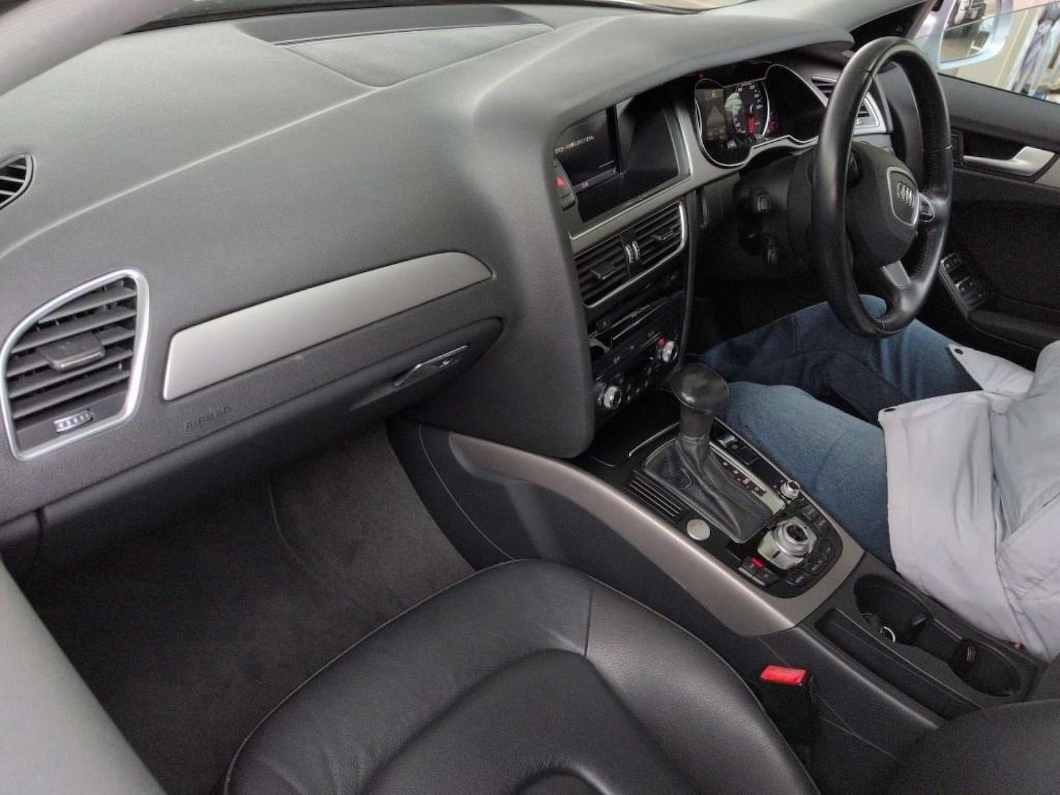 Used Audi A4 Avant 2015 for sale - 77847500: Photo 12