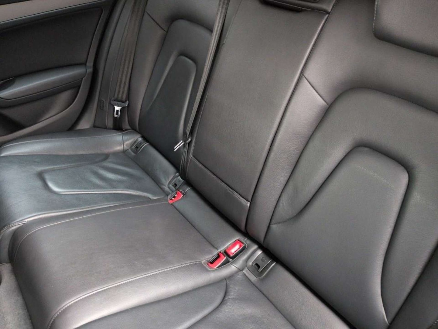 Used Audi A4 Avant 2015 for sale - 77847500: Photo 14