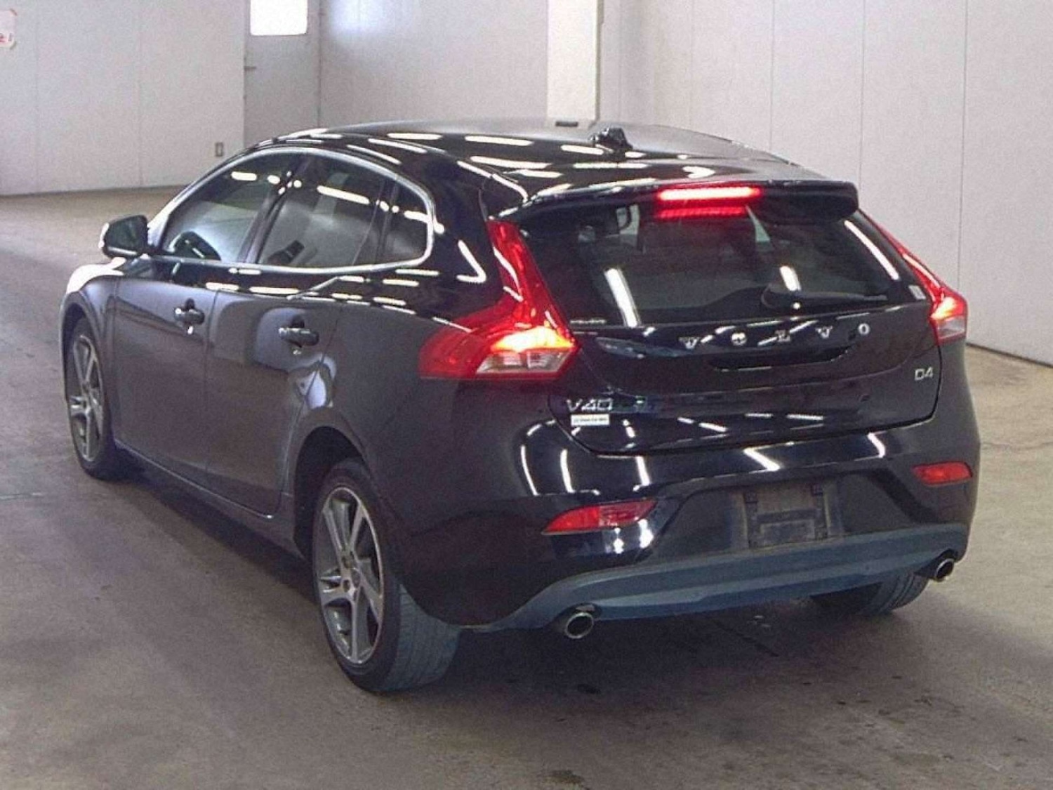 Used Volvo V40 2016 for sale - 77850620: Photo 5