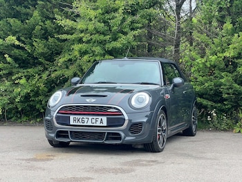 Used MINI Convertible 2017 for sale - 78926584: Photo