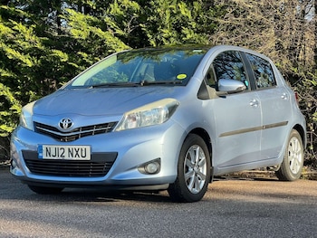 Used Toyota Yaris 2012 for sale - 77581078: Photo