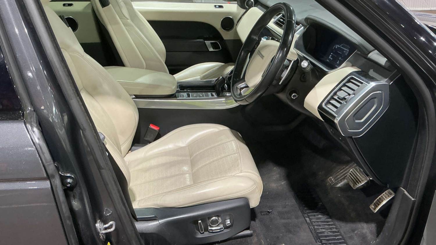 Used Land Rover Range Rover Sport 2019 for sale - 76834598: Photo 13