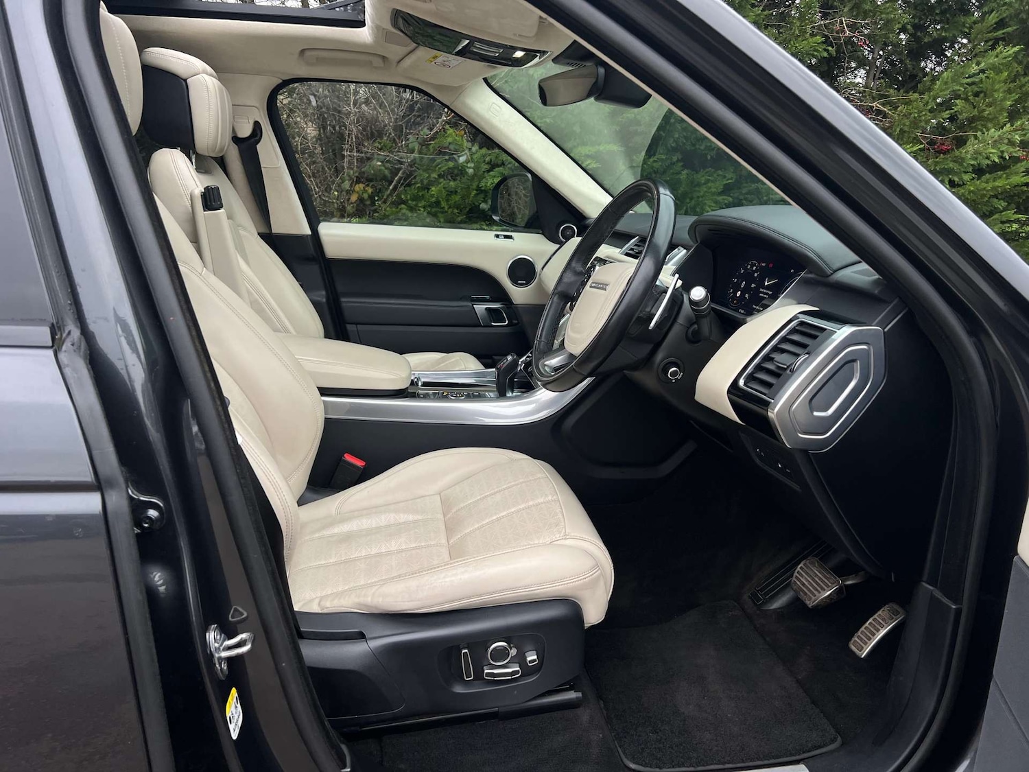 Used Land Rover Range Rover Sport 2019 for sale - 76834598: Photo 23