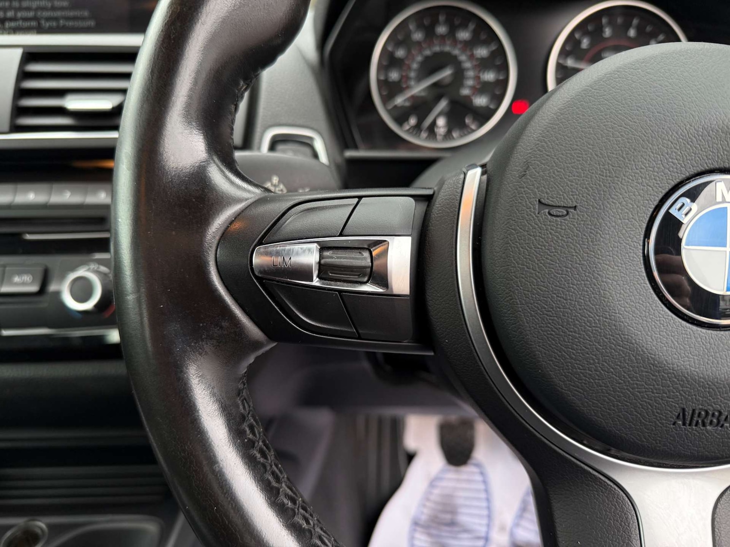 Used BMW 2 Series 2017 for sale - 76776944: Photo 28