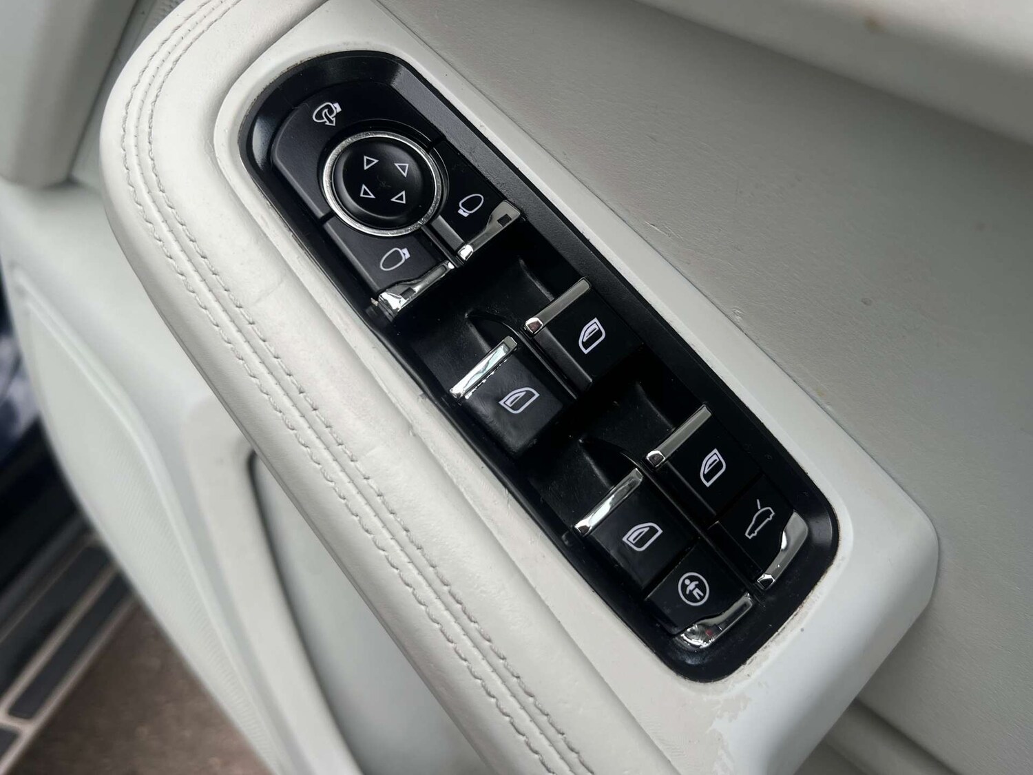 Used Porsche Macan 2019 for sale - 77915424: Photo 17