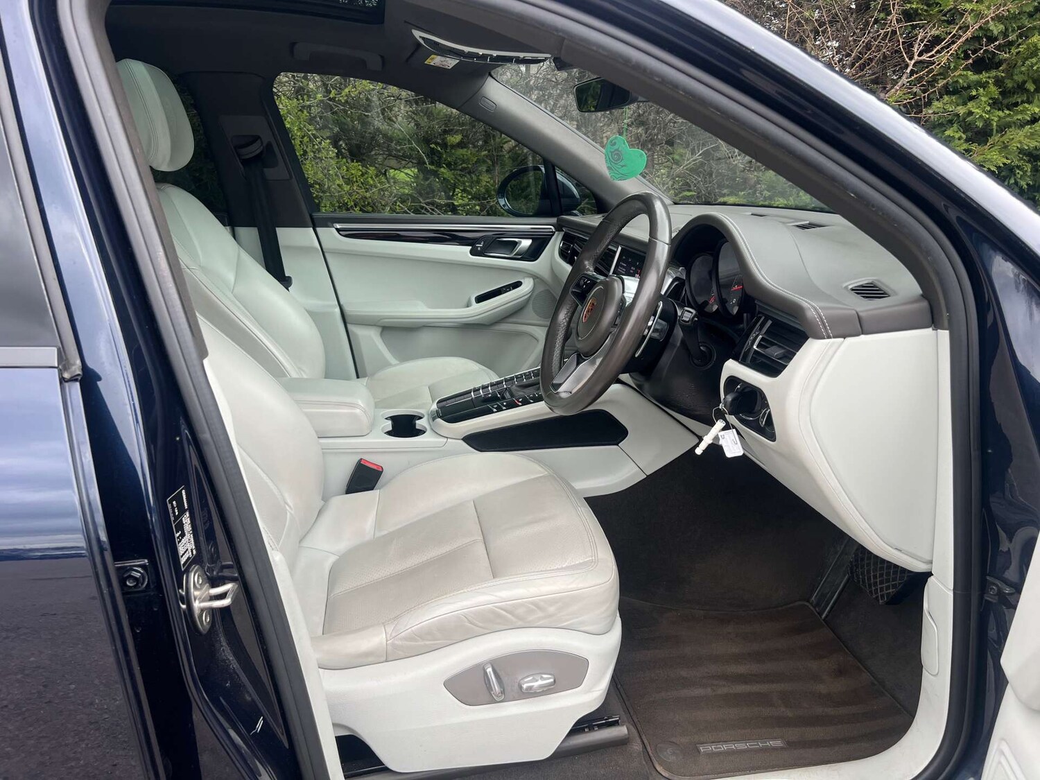 Used Porsche Macan 2019 for sale - 77915424: Photo 19