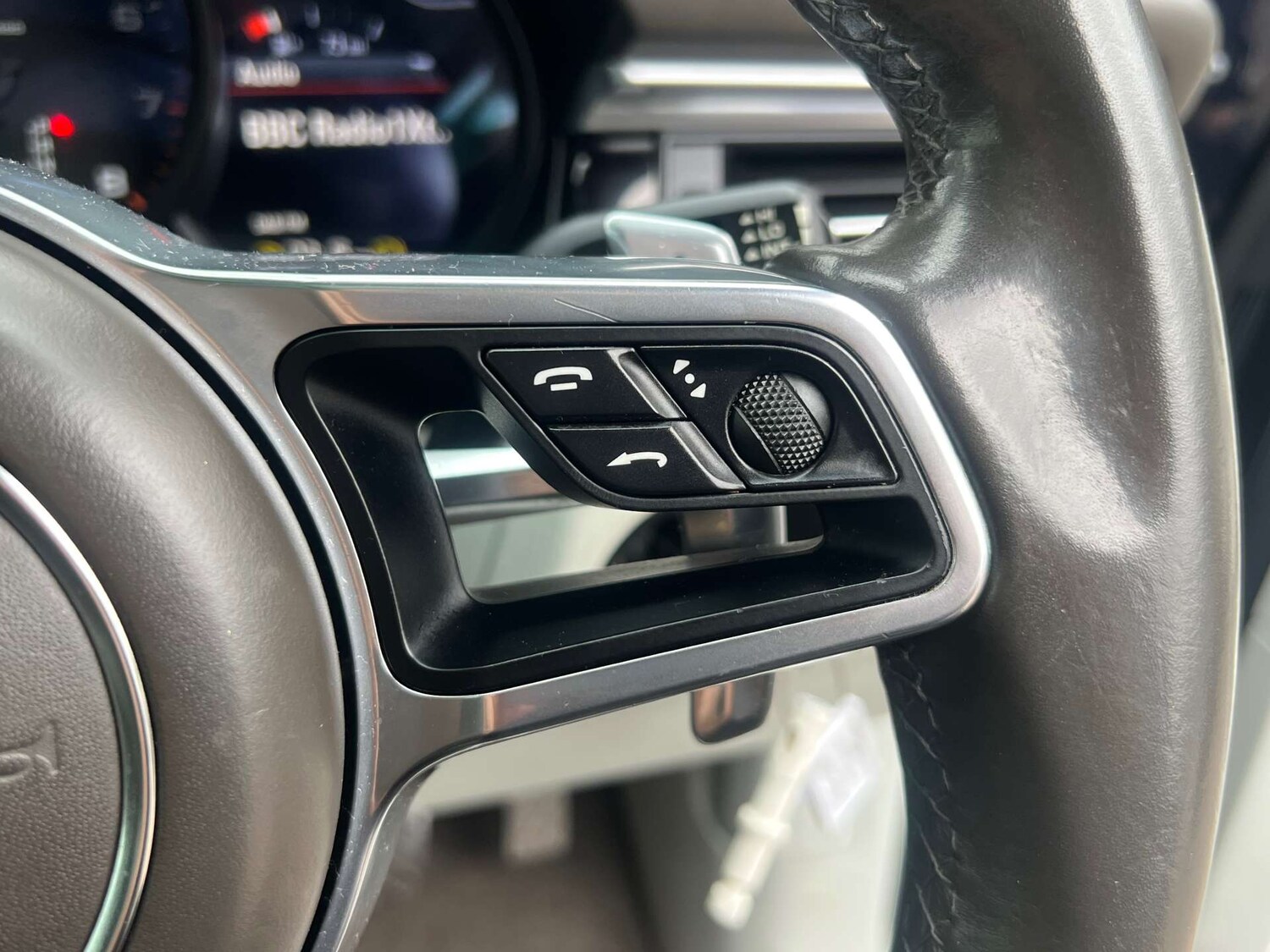 Used Porsche Macan 2019 for sale - 77915424: Photo 28