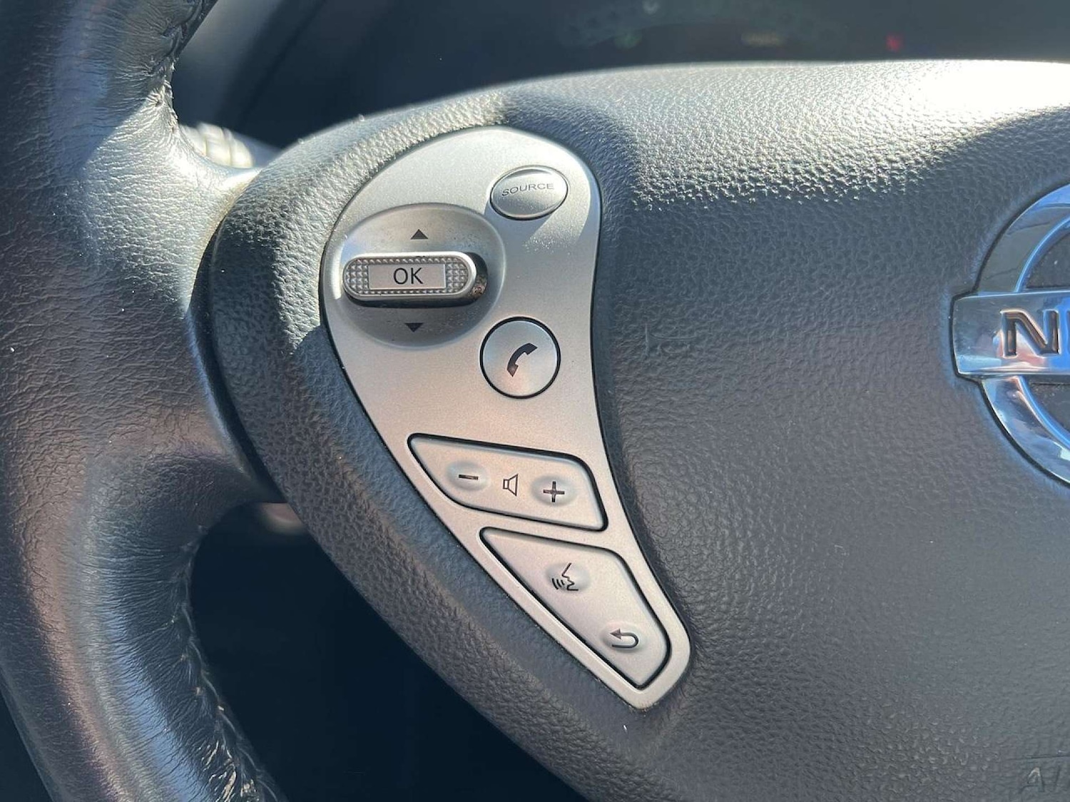 Used Nissan Leaf 2017 for sale - 76776890: Photo 24