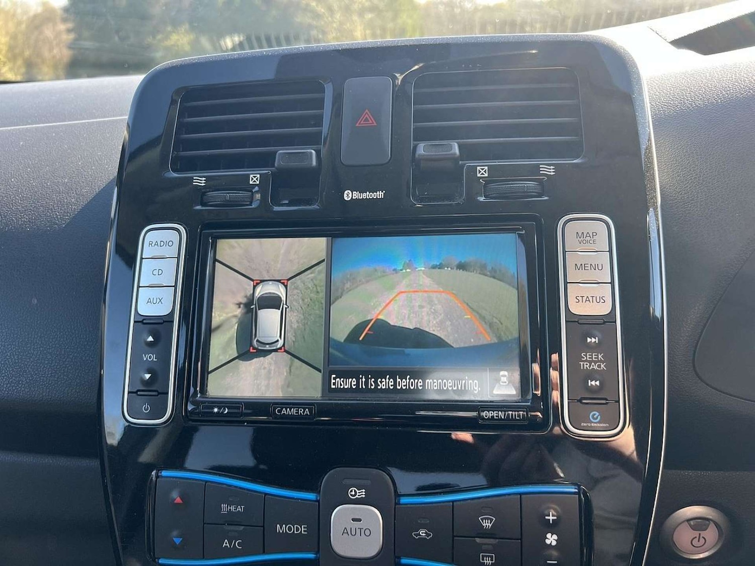 Used Nissan Leaf 2017 for sale - 76776890: Photo 41