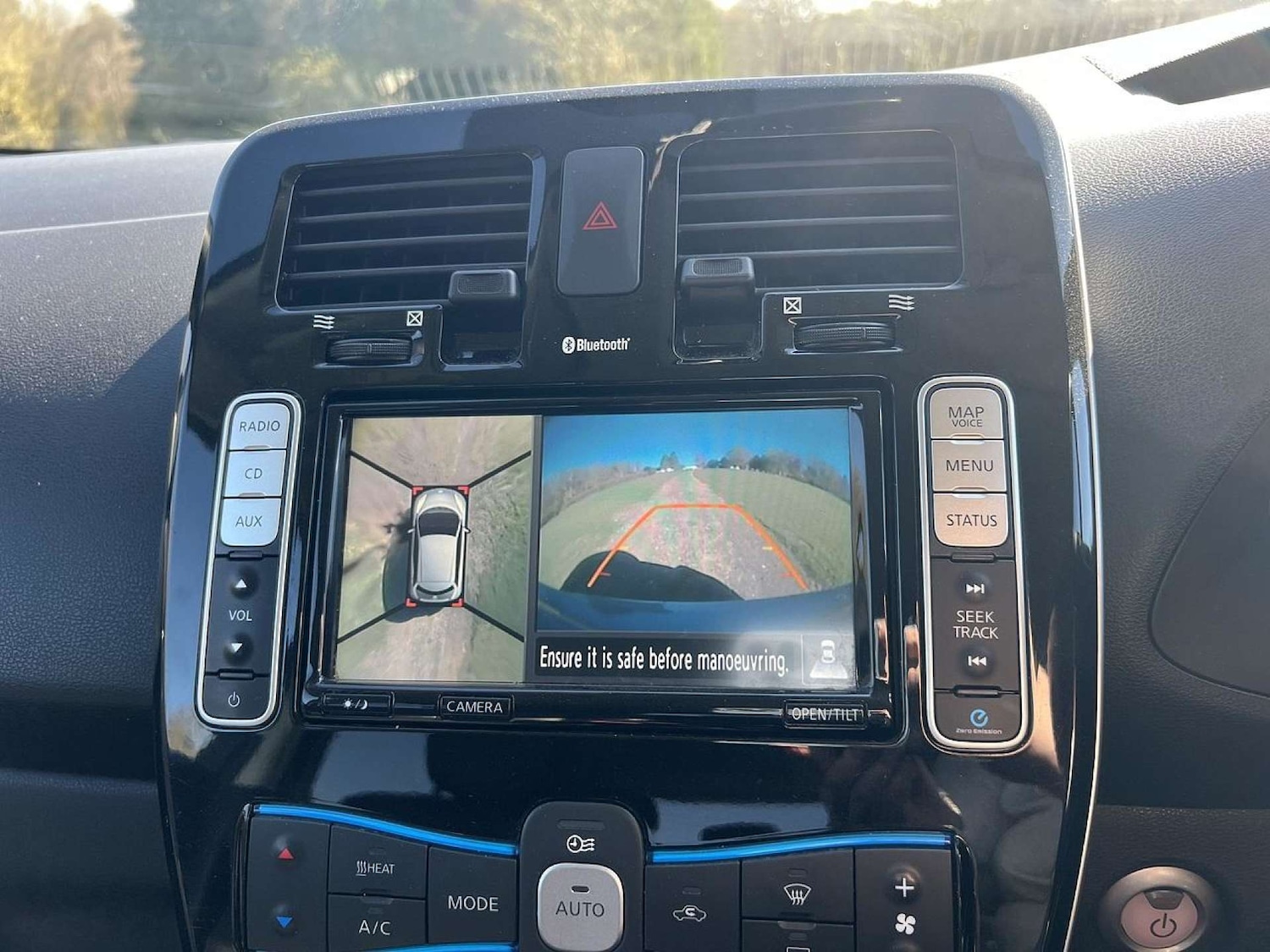 Used Nissan Leaf 2017 for sale - 76776890: Photo 42