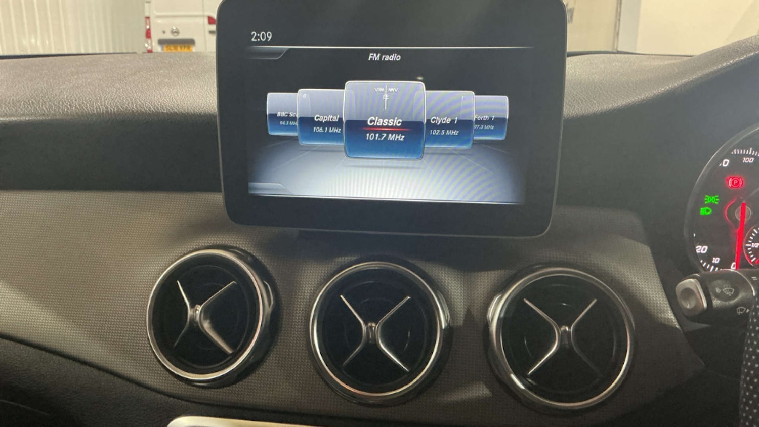 Used Mercedes-Benz GLA 2019 for sale - 76830885: Photo 18