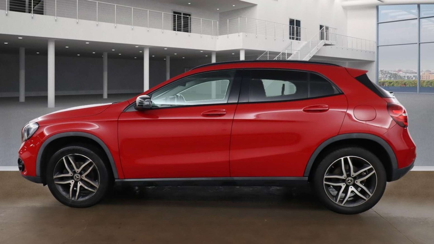 Used Mercedes-Benz GLA 2019 for sale - 76830885: Photo 5