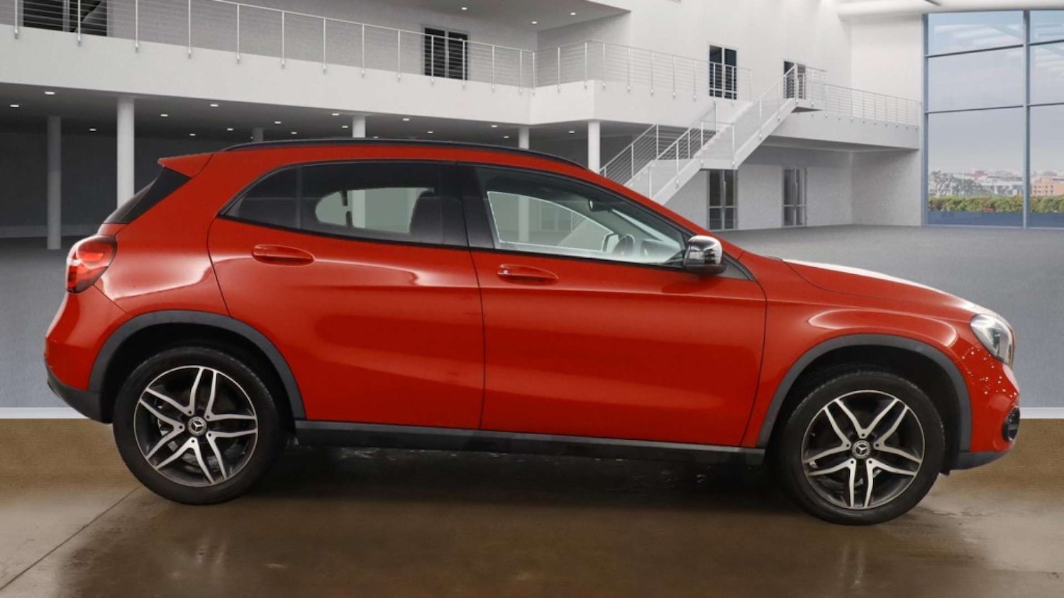 Used Mercedes-Benz GLA 2019 for sale - 76830885: Photo 8