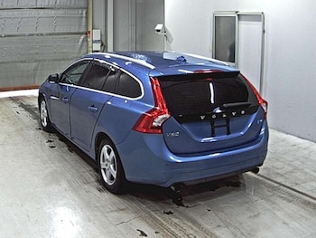 Used Volvo V60 2015 for sale - 78617662: Photo